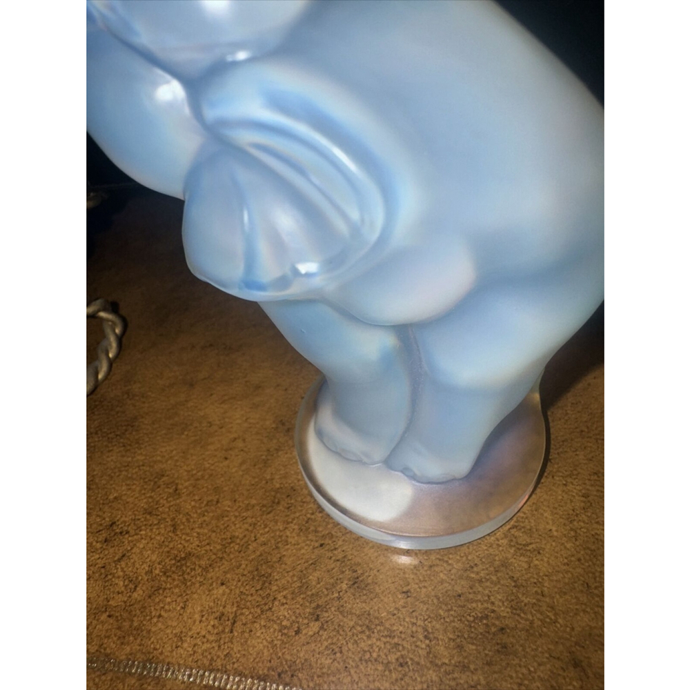 Vintage SABINO French 1930's Stylized Elephant Opalescent Art Deco Glass Statue - Picture 10 of 13